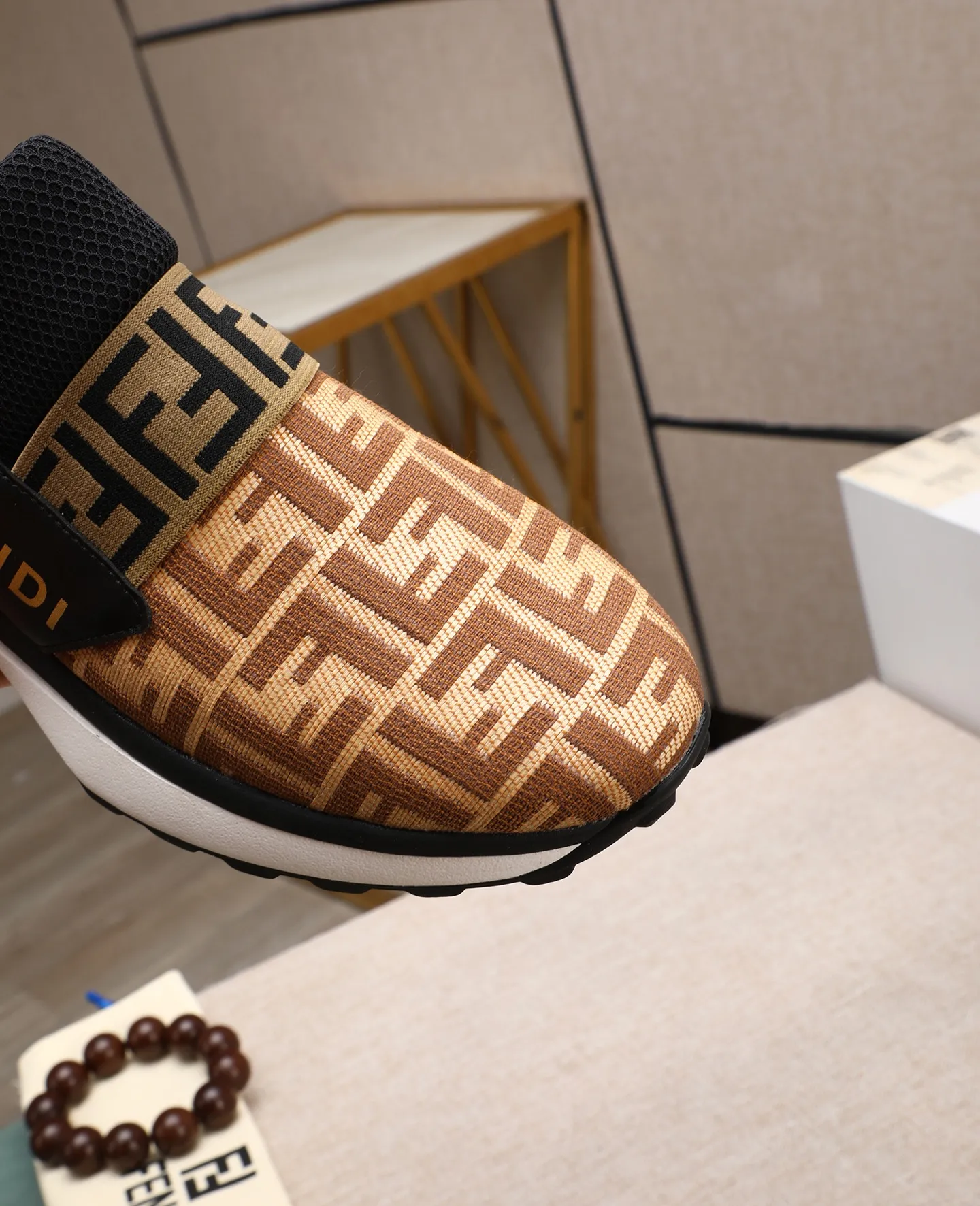 Men's shoes 💰460🕷🕷[FENDI] Fendi fashionable casual men's shoes 🇨🇳Original official website 1:1 model opening, new models are available first 💯Not high-profile but avant-garde, simple About low-key and fashionable, super versatile style 🌿 Made of original cowhide ➕ Pigskin lining 🎋 The version is comfortable on the feet, so rigorous for any small place, and the workmanship is first-class 🍍38-44 Large quantities in stock
